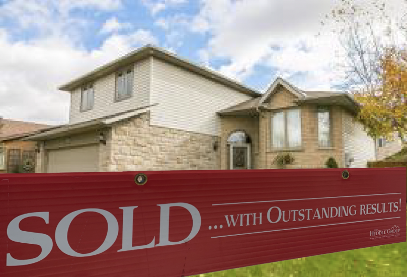 Property listing for 121 Glenhollow Dr., Stoney Creek, ON